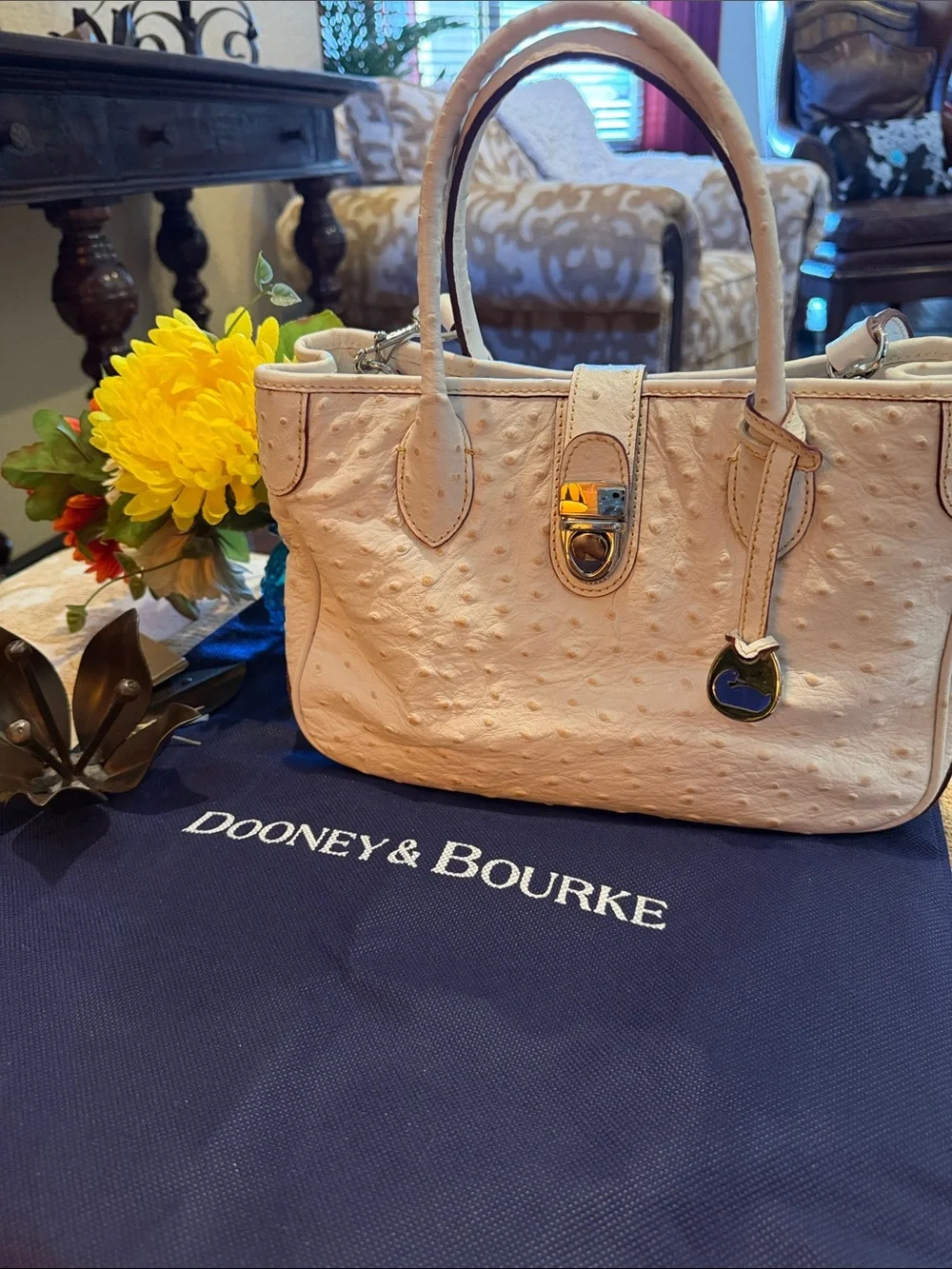 NWOT DOONEY & BOURKE Elegant Ostrich Embossed Leather Handbag-Polished Hardware!